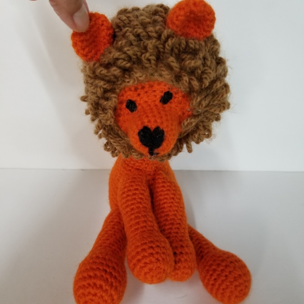 Crocheted Handmade Orange Brown Main Stuffed Animal Toy Baby Zoo 7 Inches Yarn
